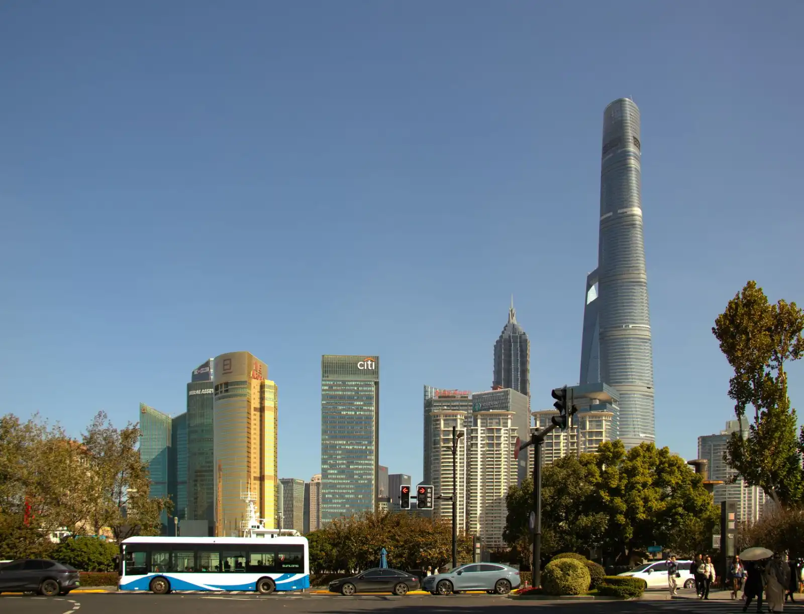 智能照明调光系统在智慧建筑中的应用与节能效果分析