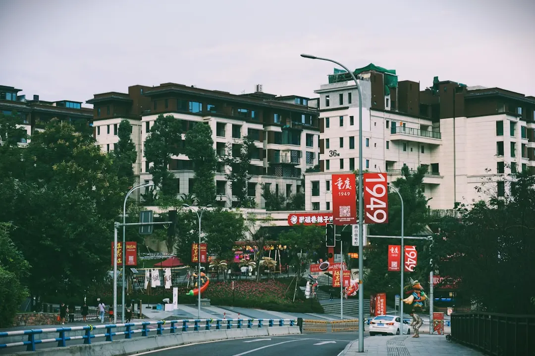智能照明调光系统在智慧建筑中的节能应用与技术解析