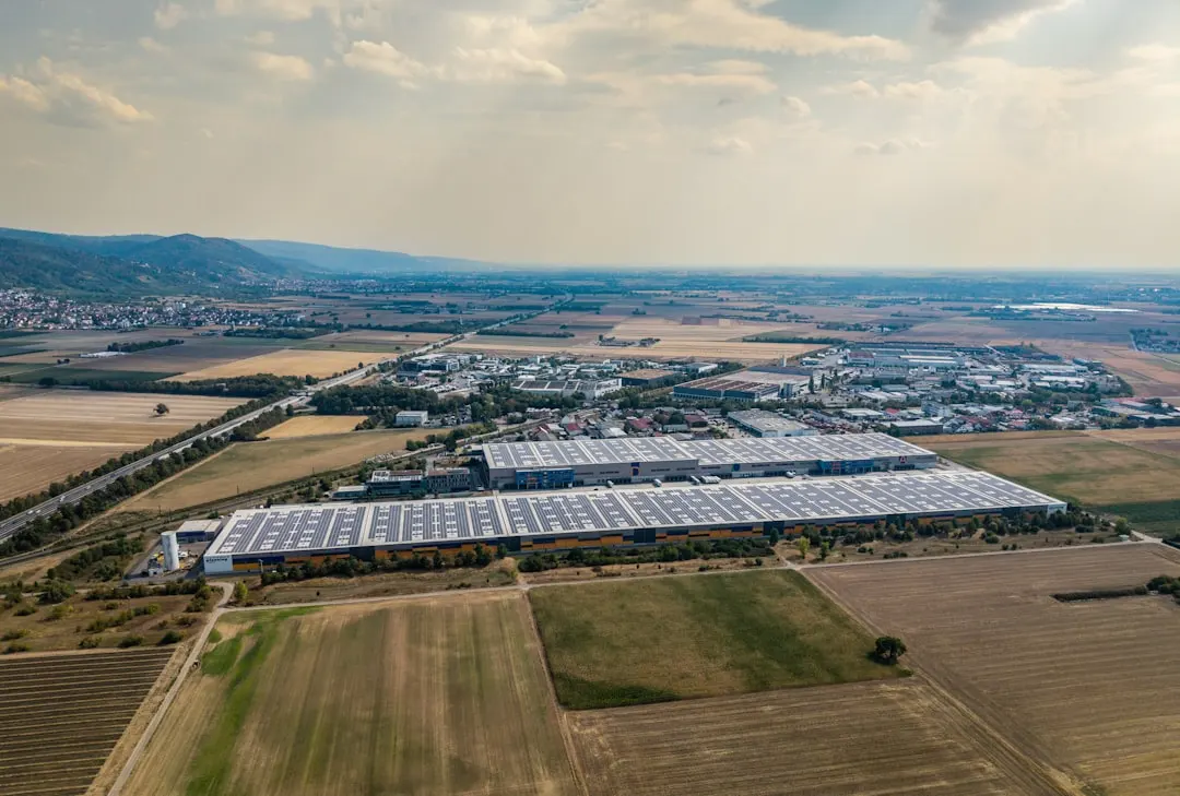 重庆智慧建筑照明改造案例：调光系统与感应控制的实际节能效果